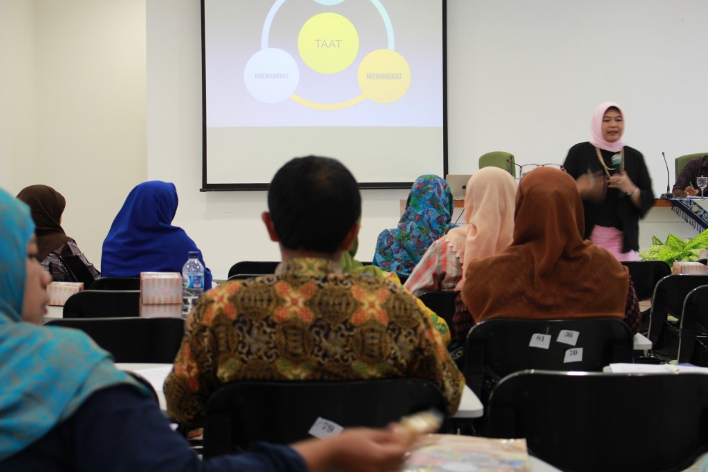 Workshop Pelayanan Prima Dan Motivasi Kerja Pustakawan Dan Pegawai ...